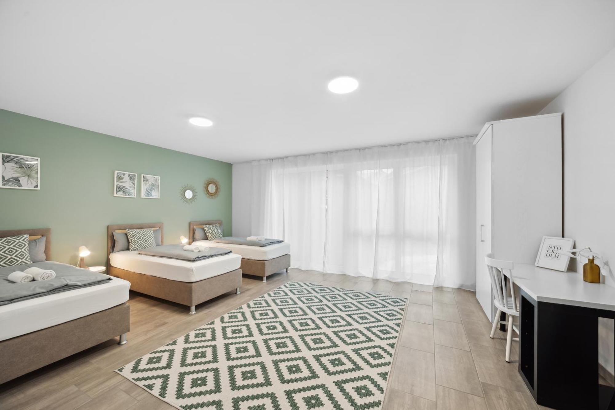 Sali Homes Spacious Apartment With Terrace In City Center Bayreuth Bagian luar foto